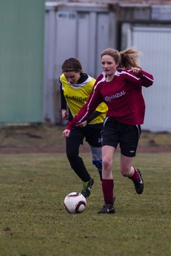 Bild 181 - B-Juniorinnen MTSV Olympia Neum�nster - SG Altenholz/Holtenau : Ergebnis: 2:1